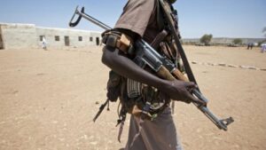 الأسلحة والذخائر.. تجارة رائجة في شمال دارفور